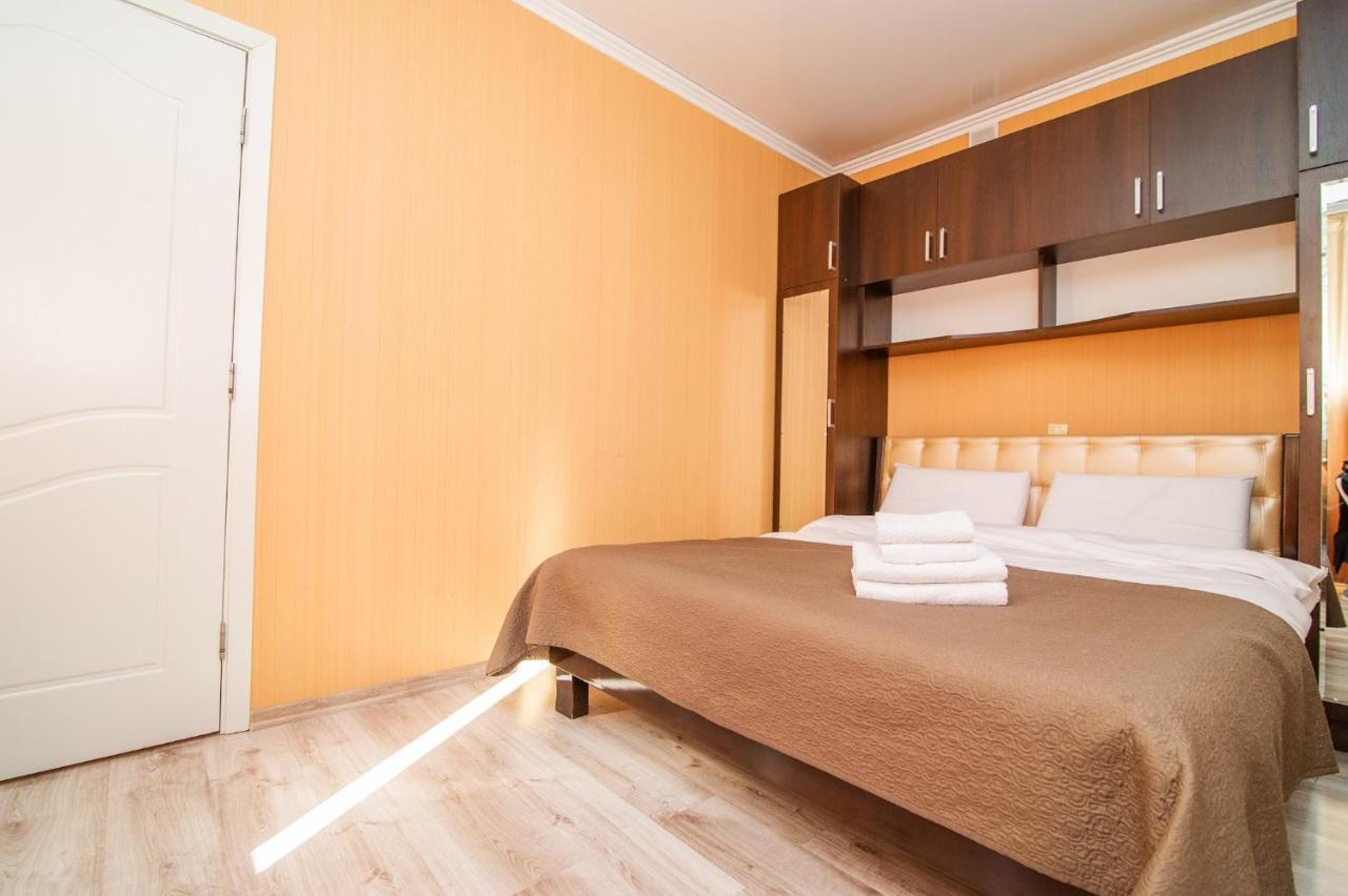 Luxrent Apartment Chisinau Bagian luar foto