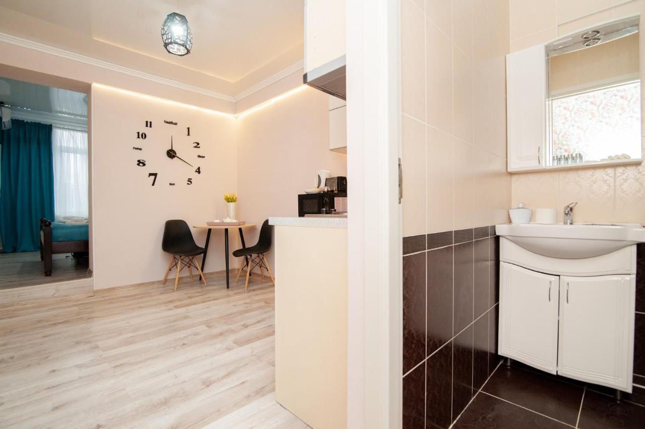 Luxrent Apartment Chisinau Bagian luar foto