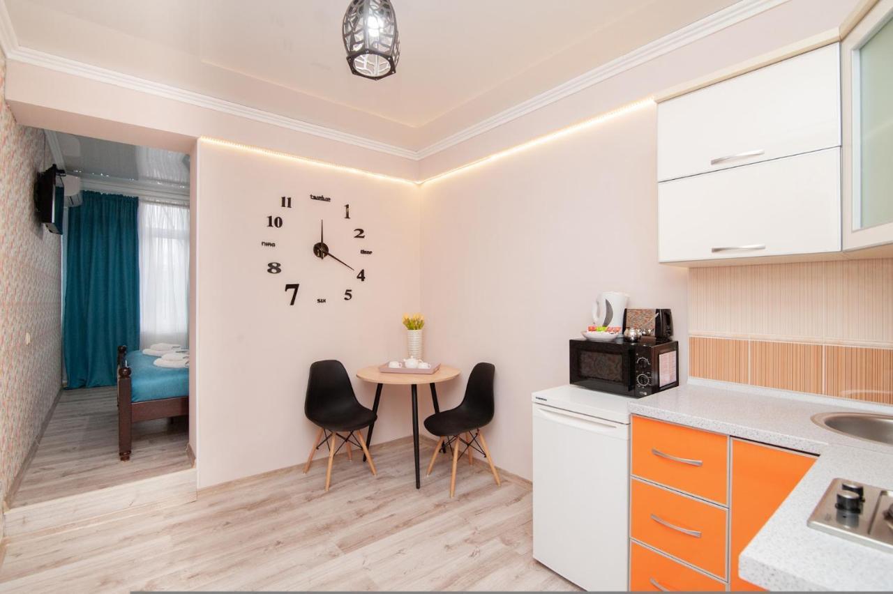 Luxrent Apartment Chisinau Bagian luar foto